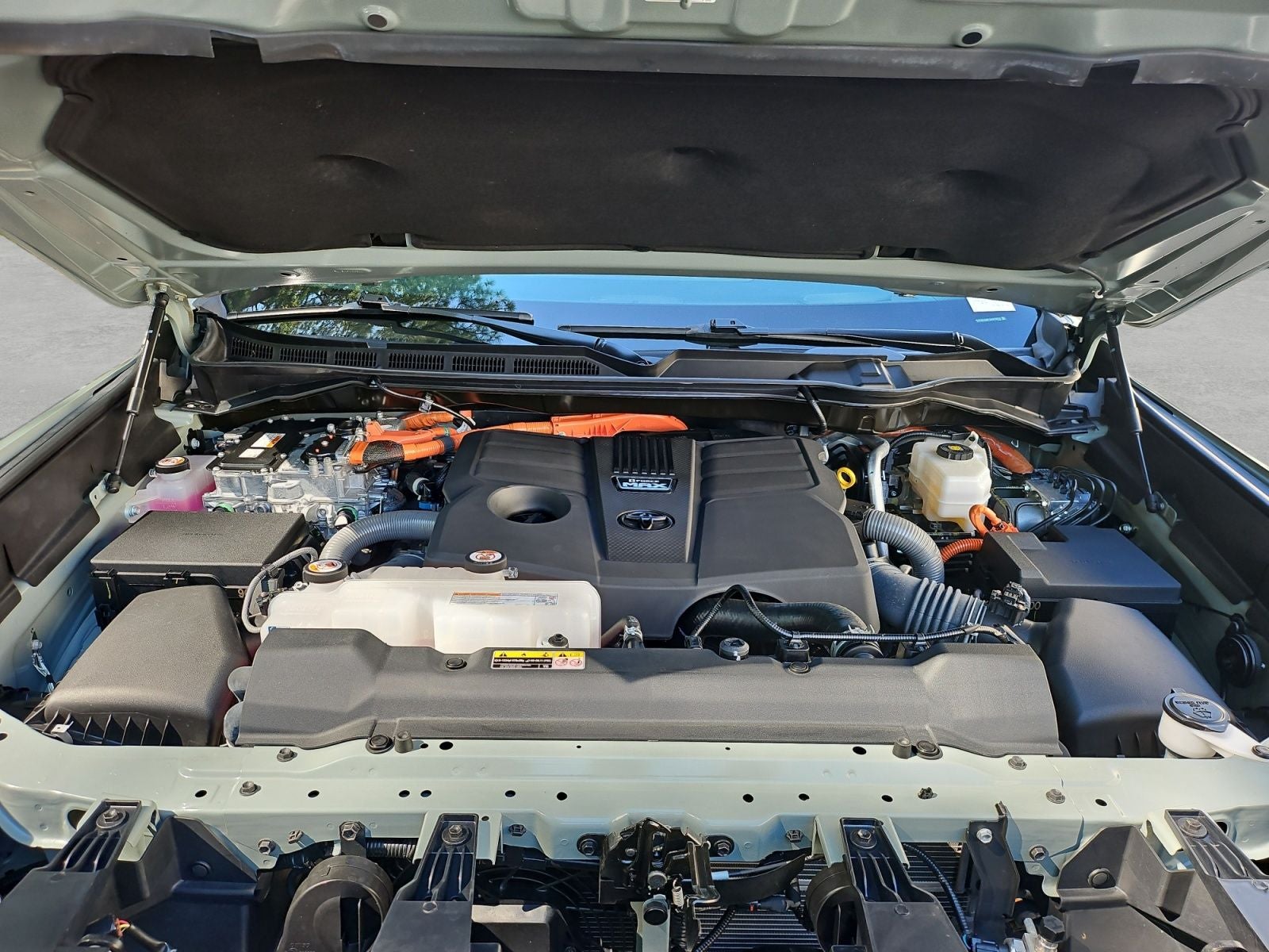 2025 Toyota Tundra Hybrid Platinum