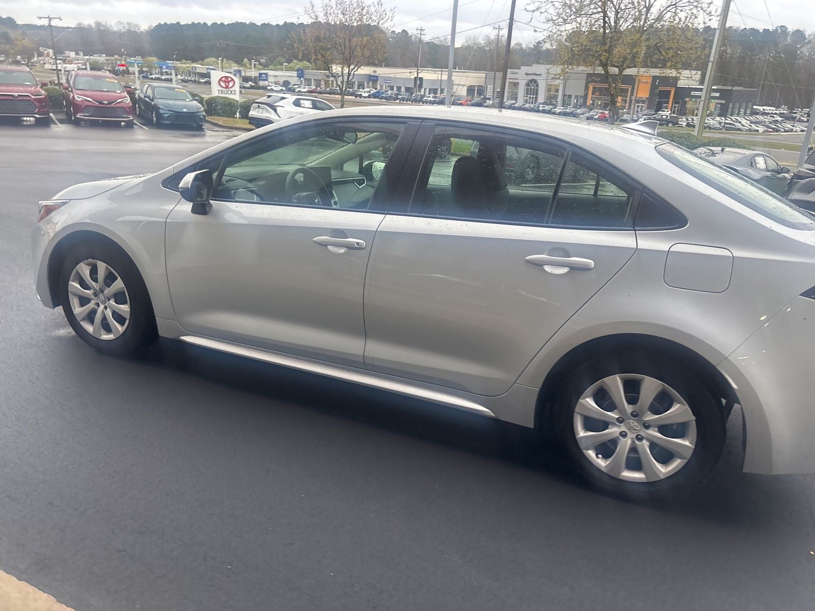 2024 Toyota Corolla LE