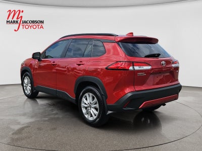 2024 Toyota Corolla Cross LE