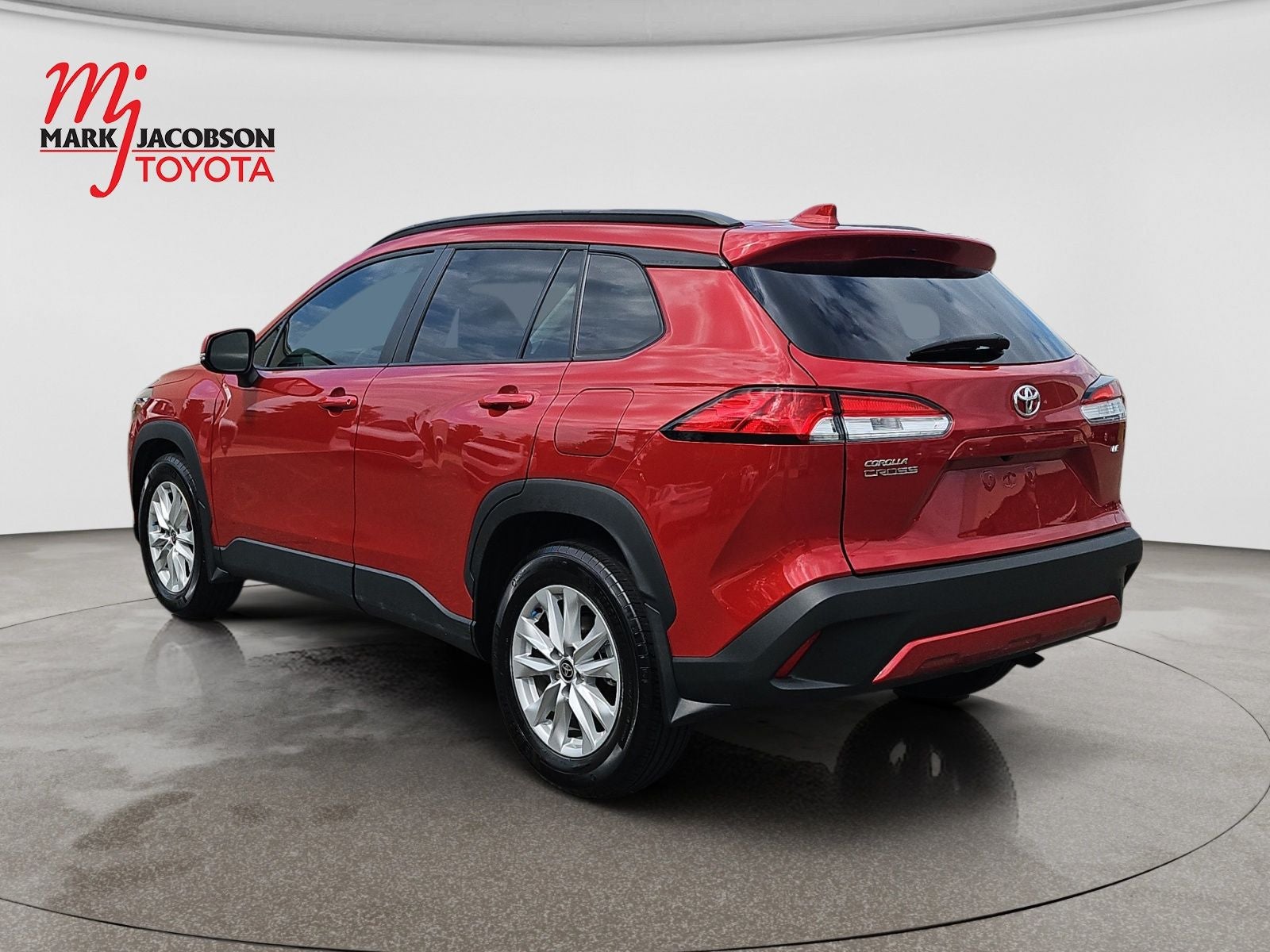 2024 Toyota Corolla Cross LE