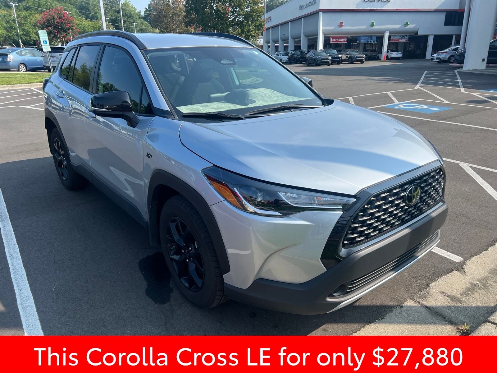 2024 Toyota Corolla Cross LE
