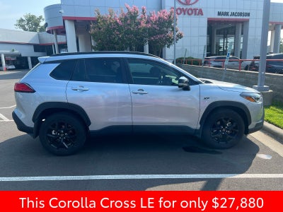 2024 Toyota Corolla Cross LE
