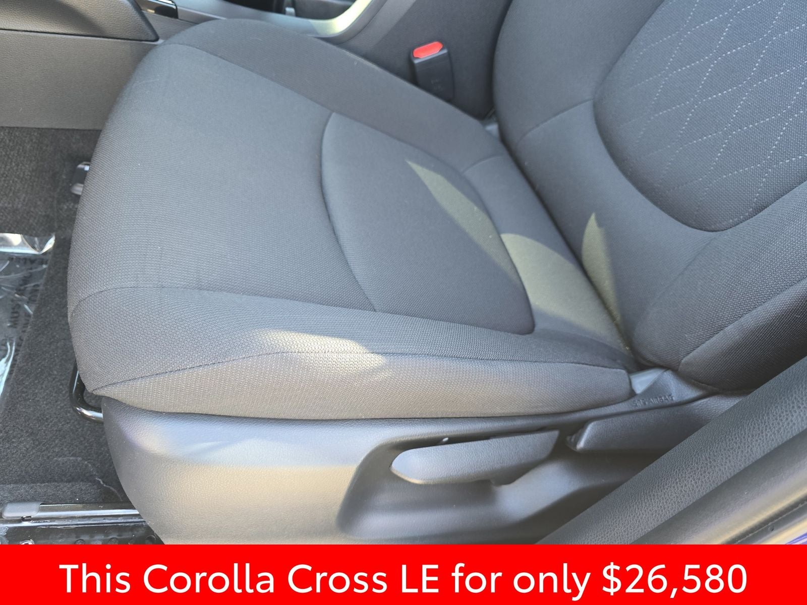 2024 Toyota Corolla Cross LE