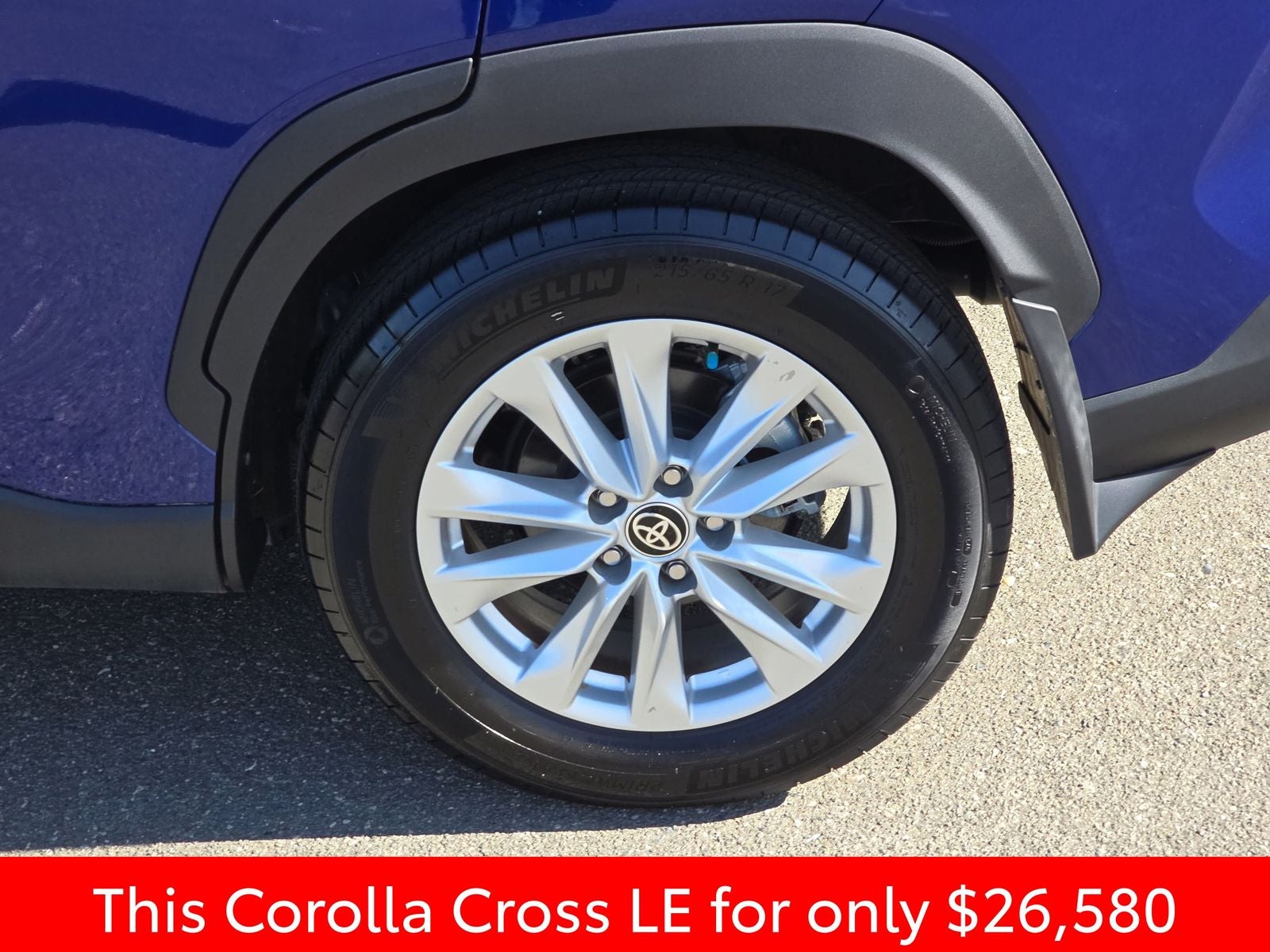 2024 Toyota Corolla Cross LE