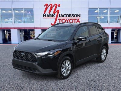 2024 Toyota Corolla Cross LE