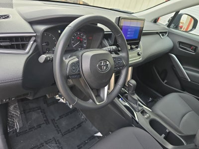 2024 Toyota Corolla Cross LE