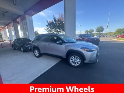 2026 Toyota Corolla Cross LE