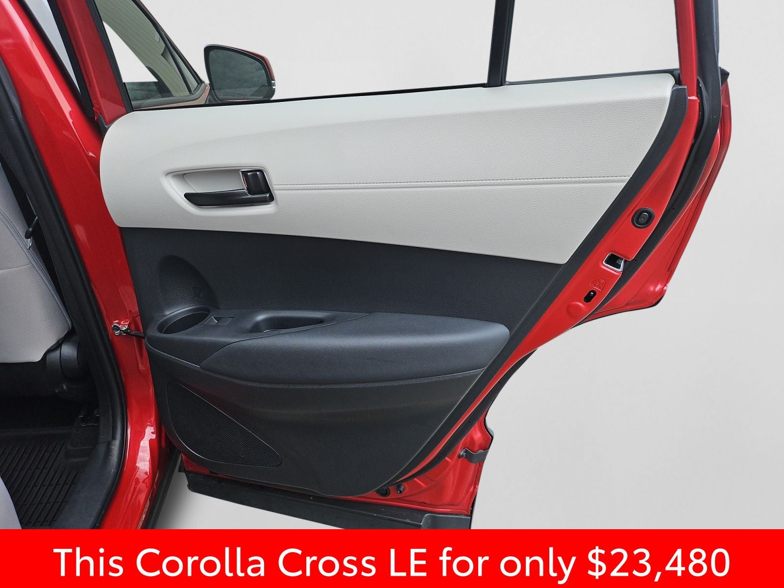 2023 Toyota Corolla Cross LE
