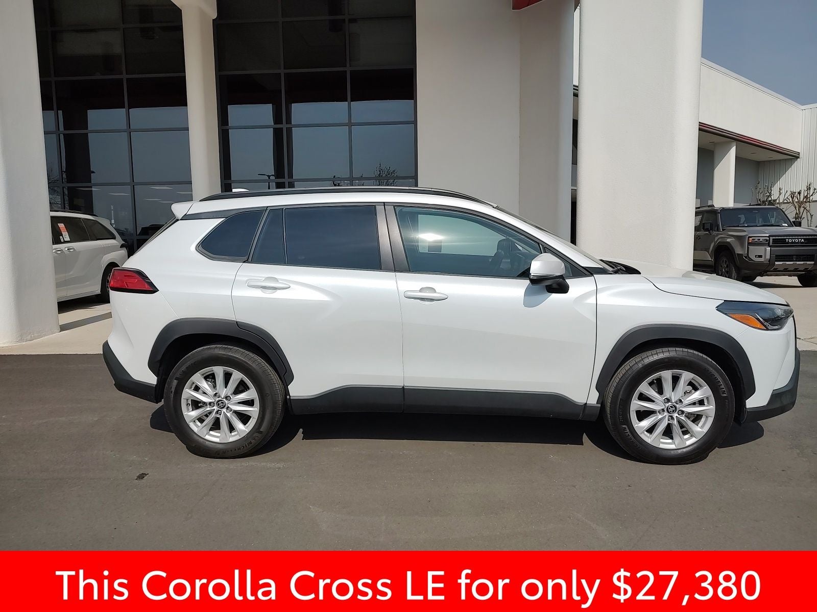 2024 Toyota Corolla Cross LE