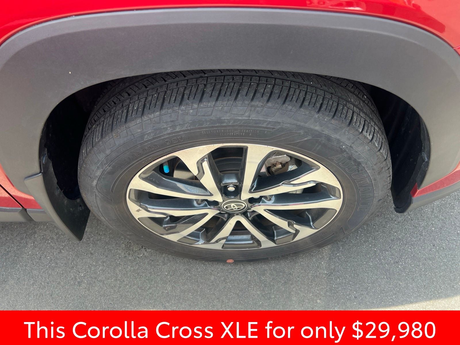 2024 Toyota Corolla Cross XLE