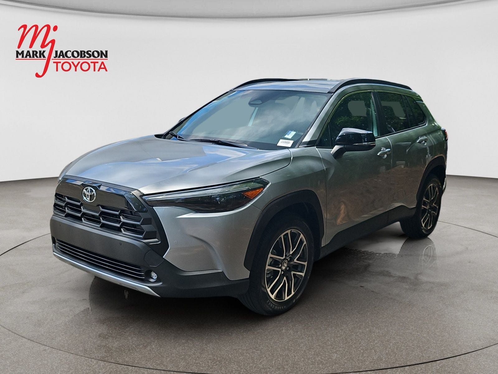 2026 Toyota Corolla Cross XLE FWD's photo