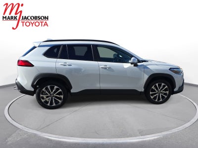 2022 Toyota Corolla Cross XLE