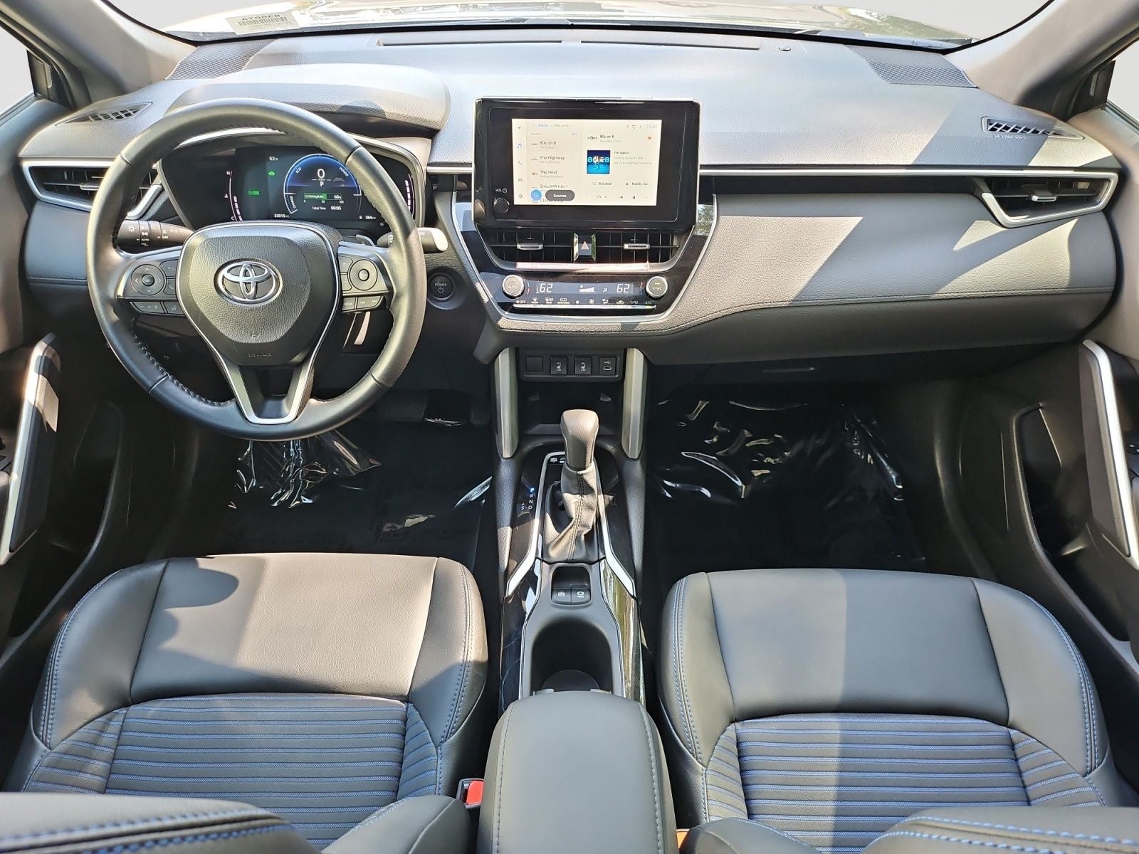 2025 Toyota Corolla Cross Hybrid XSE