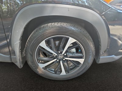 2025 Toyota Corolla Cross Hybrid XSE