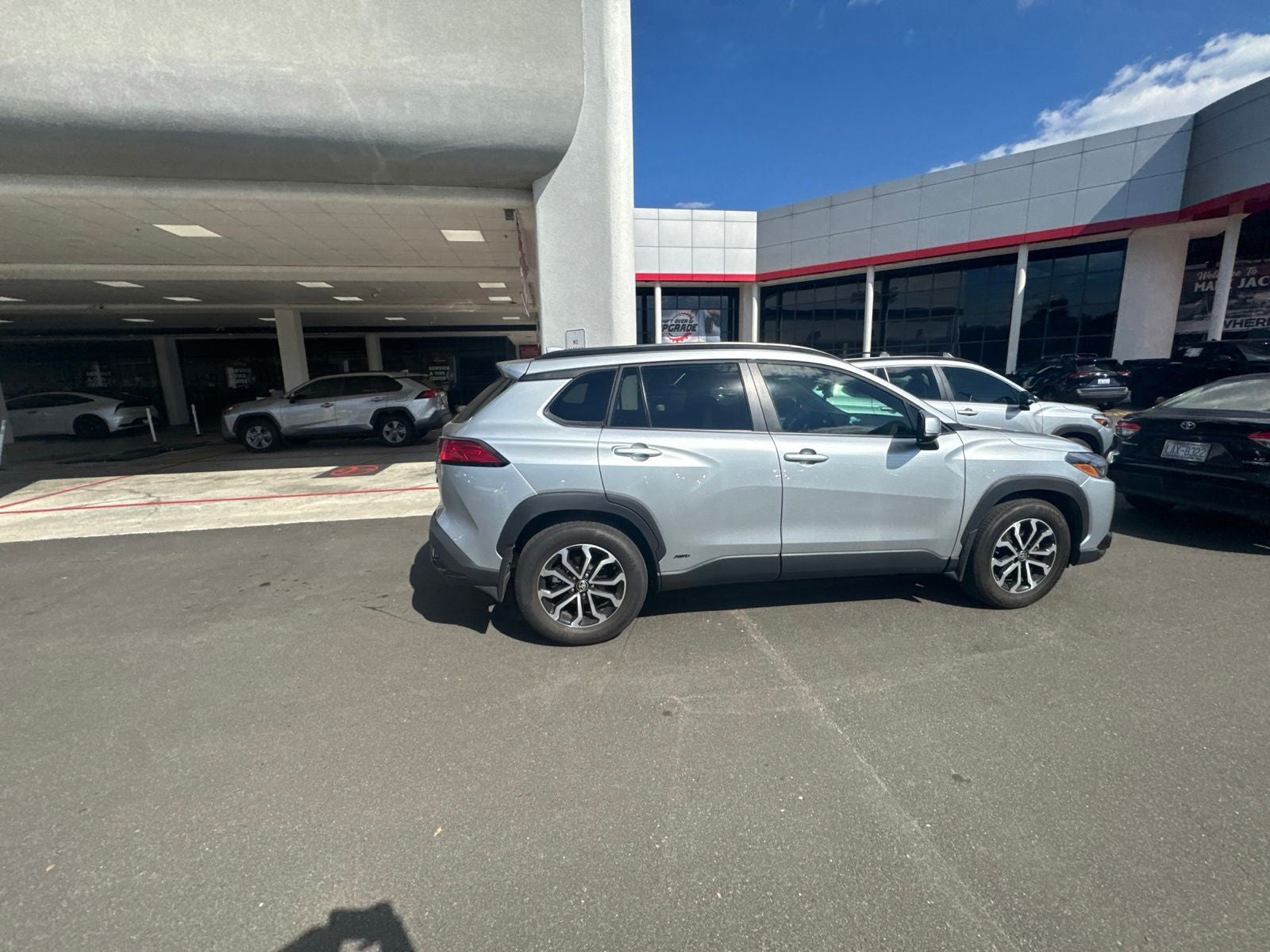 2024 Toyota Corolla Cross Hybrid SE