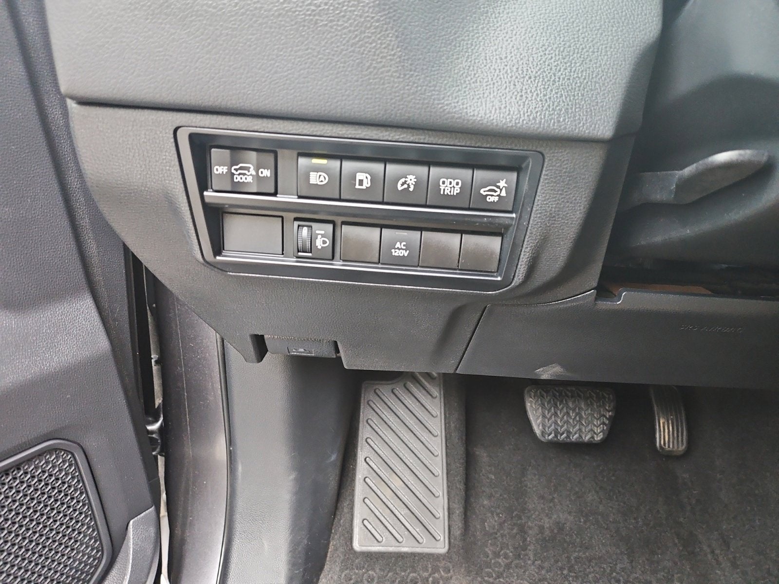 2023 Toyota Sequoia SR5