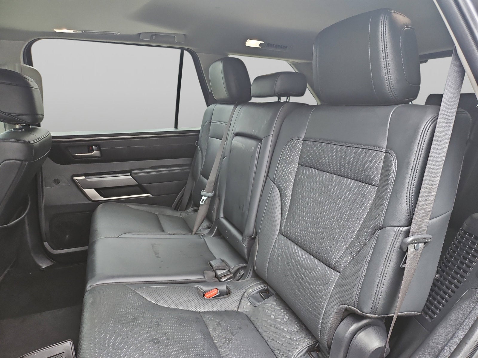 2023 Toyota Sequoia SR5