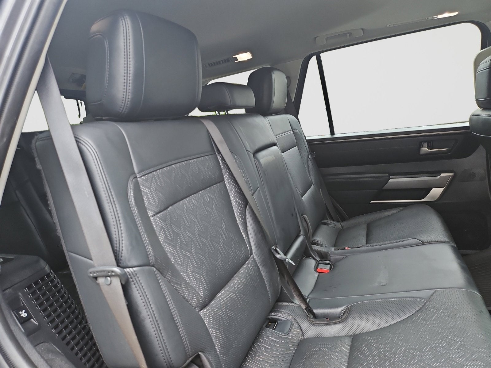 2023 Toyota Sequoia SR5