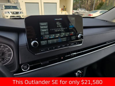 2022 Mitsubishi Outlander SE