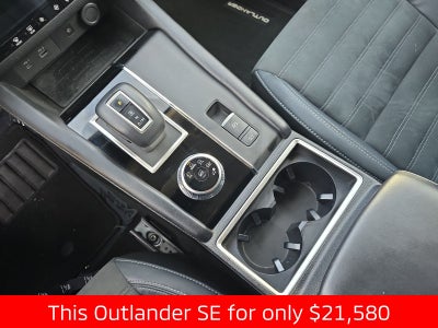 2022 Mitsubishi Outlander SE