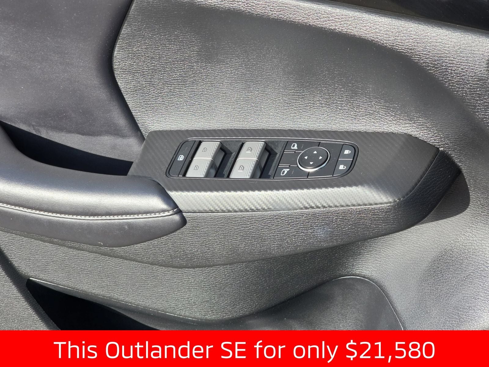 2022 Mitsubishi Outlander SE