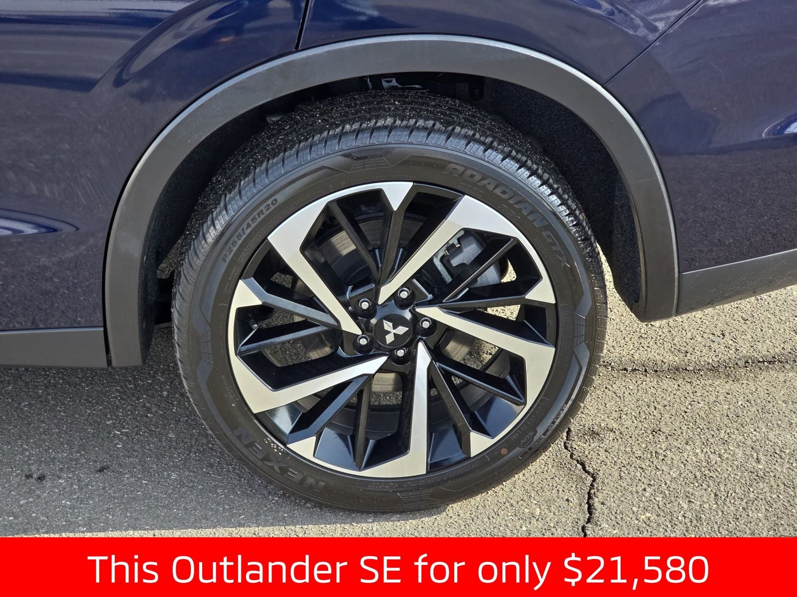 2022 Mitsubishi Outlander SE