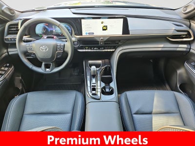2025 Toyota Crown Signia Limited