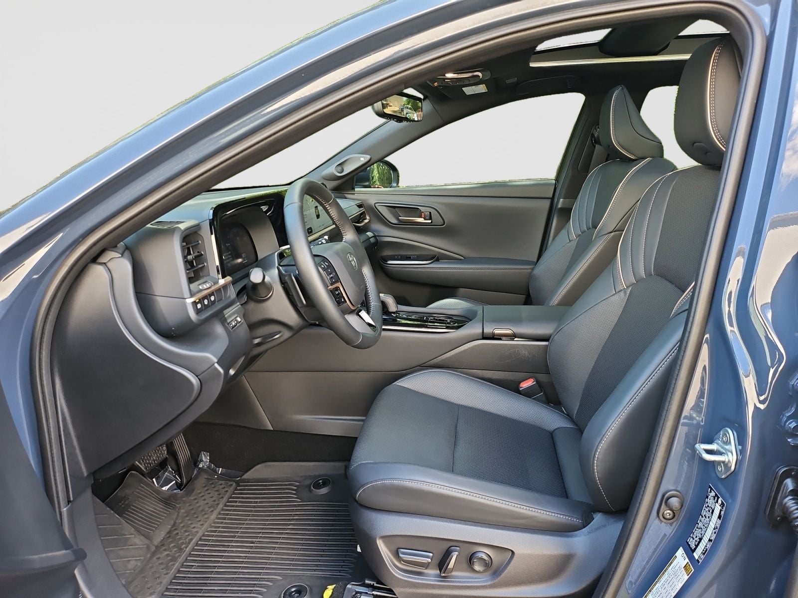 2025 Toyota Crown Signia Limited