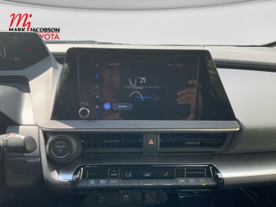 2025 Toyota Prius LE