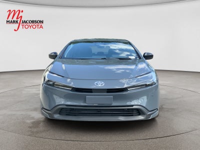 2025 Toyota Prius LE