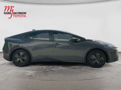 2025 Toyota Prius LE
