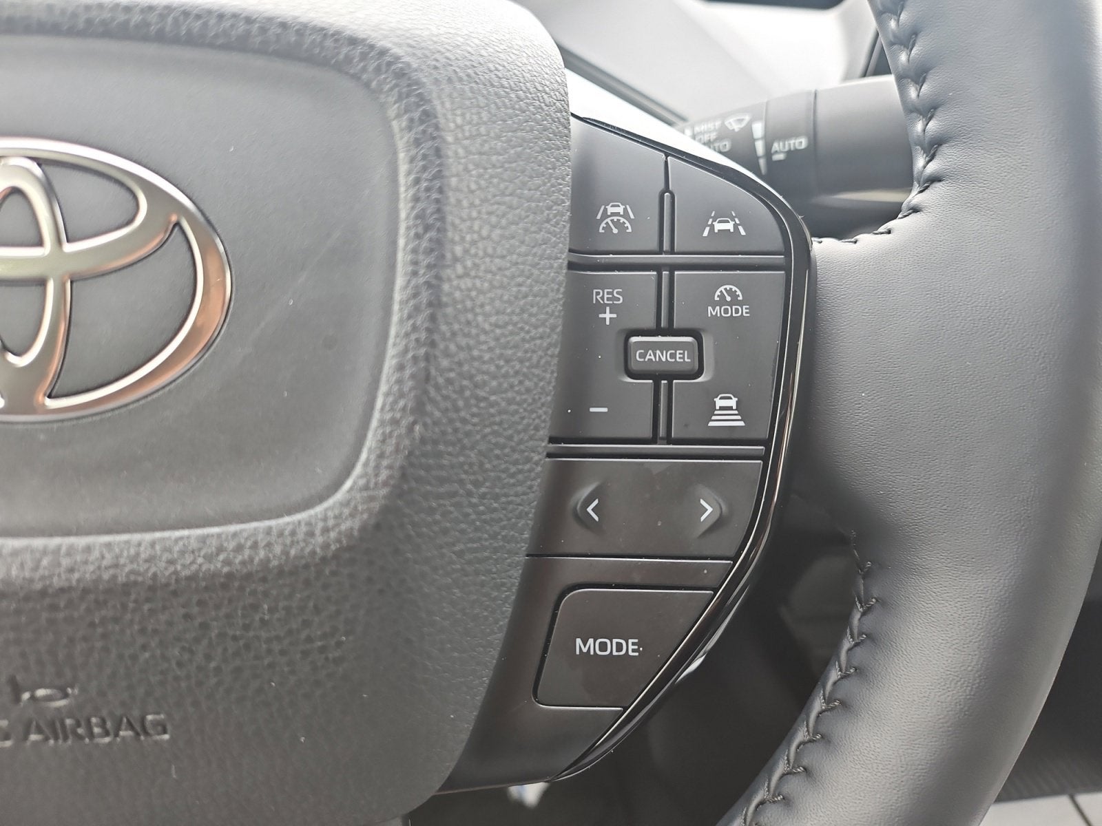 2025 Toyota Prius XLE