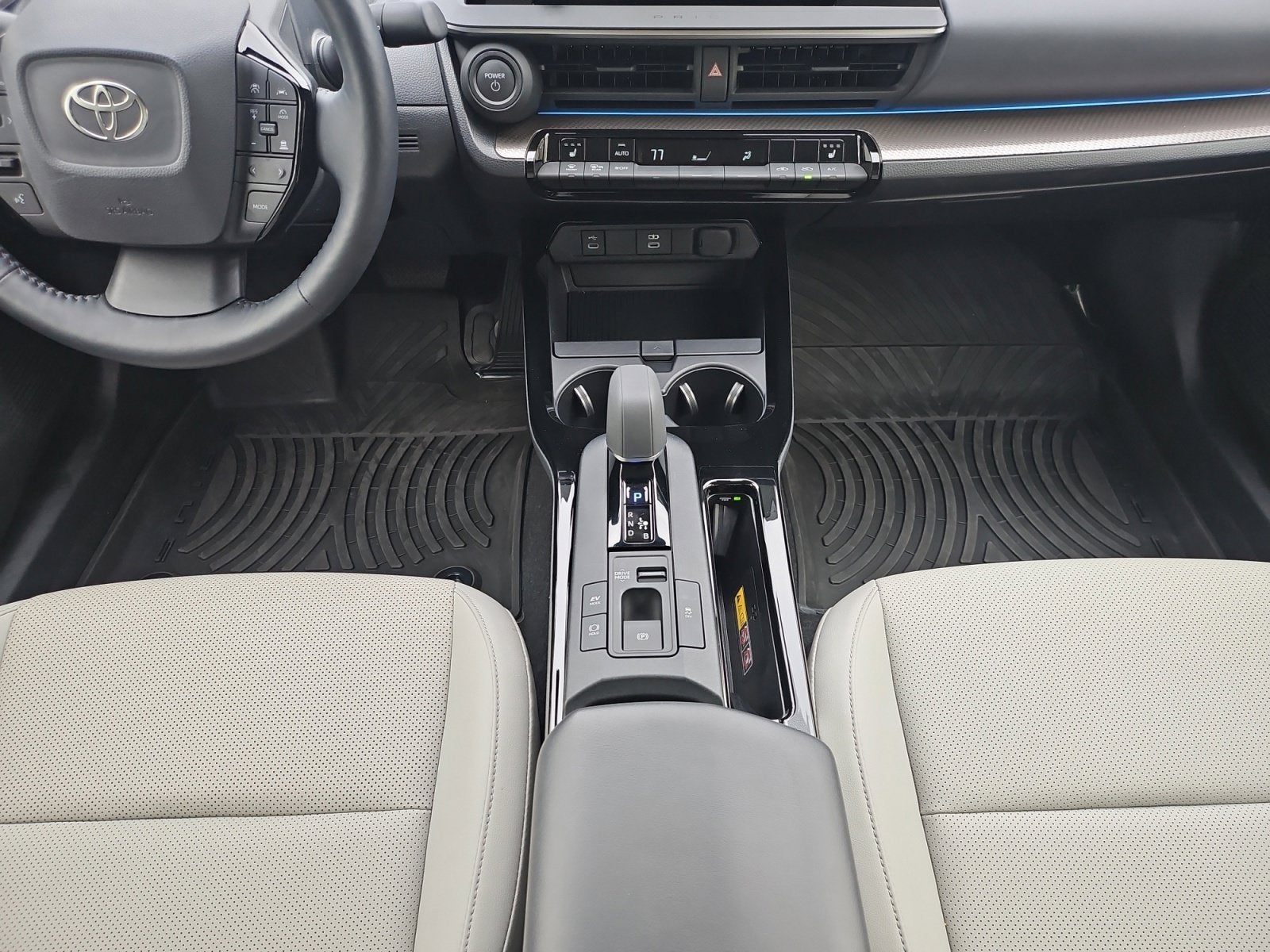 2025 Toyota Prius XLE