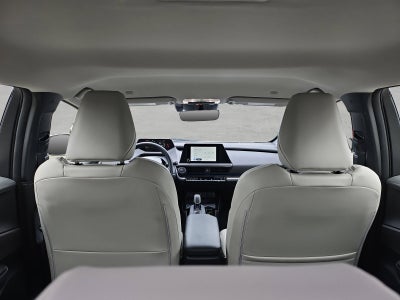 2025 Toyota Prius XLE