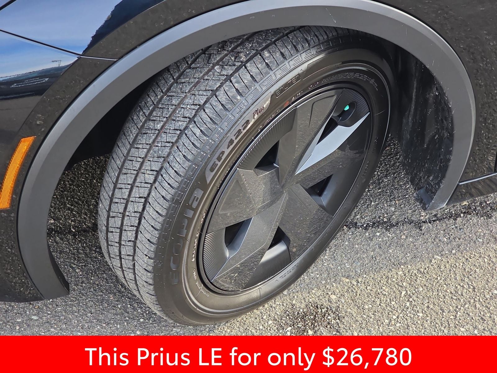 2023 Toyota Prius LE