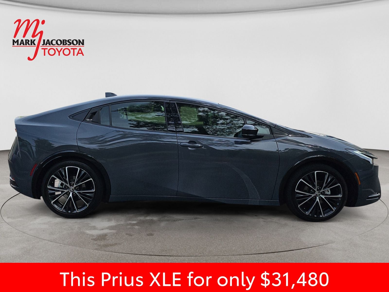 2024 Toyota Prius XLE