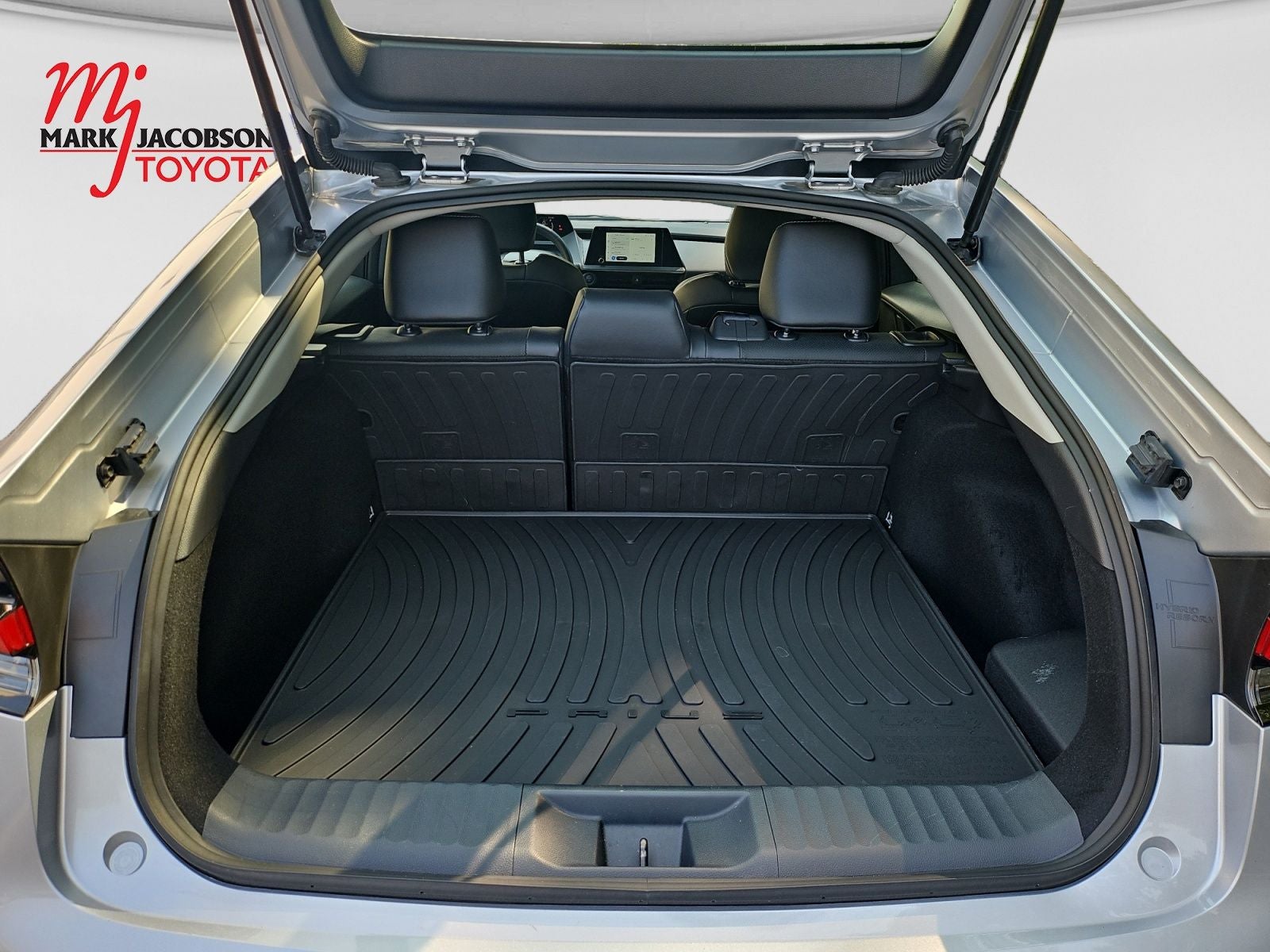 2025 Toyota Prius XLE