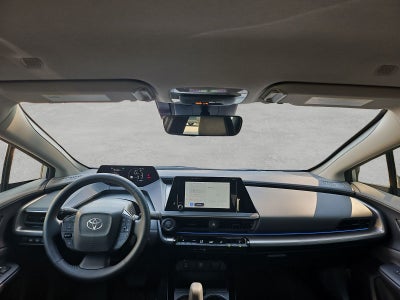 2025 Toyota Prius XLE