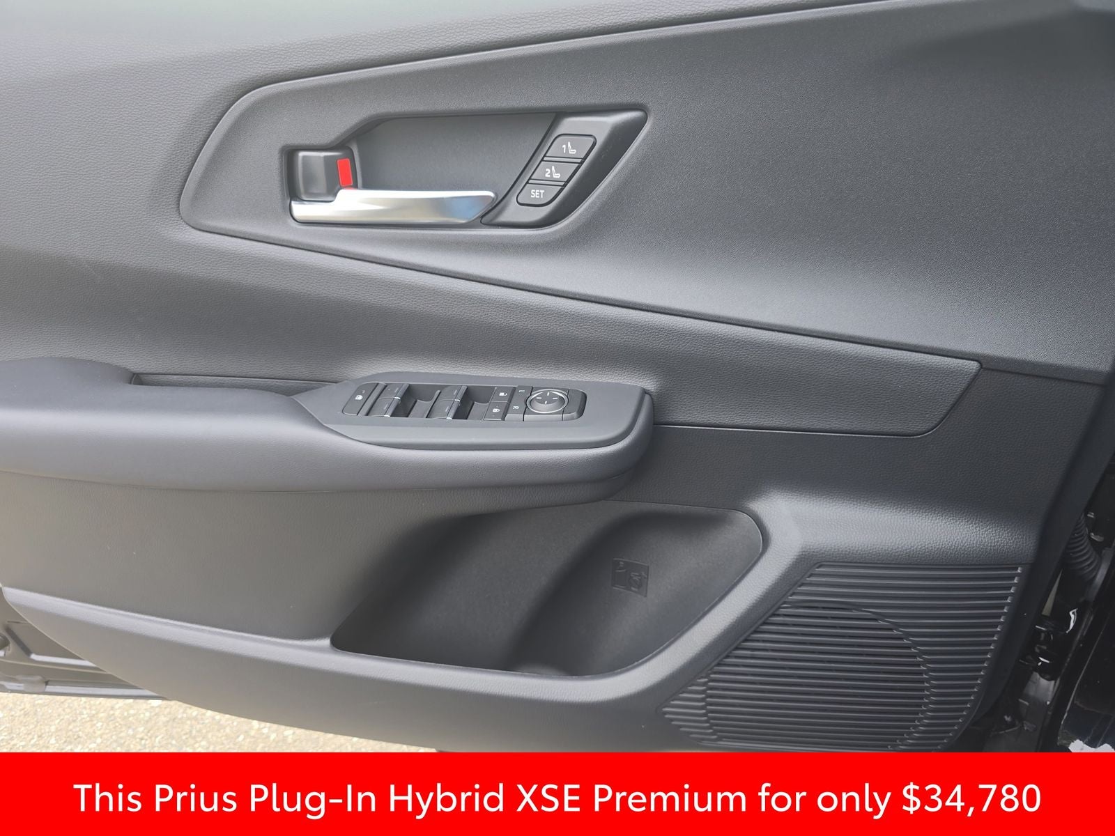 2025 Toyota Prius Plug-In Hybrid XSE Premium