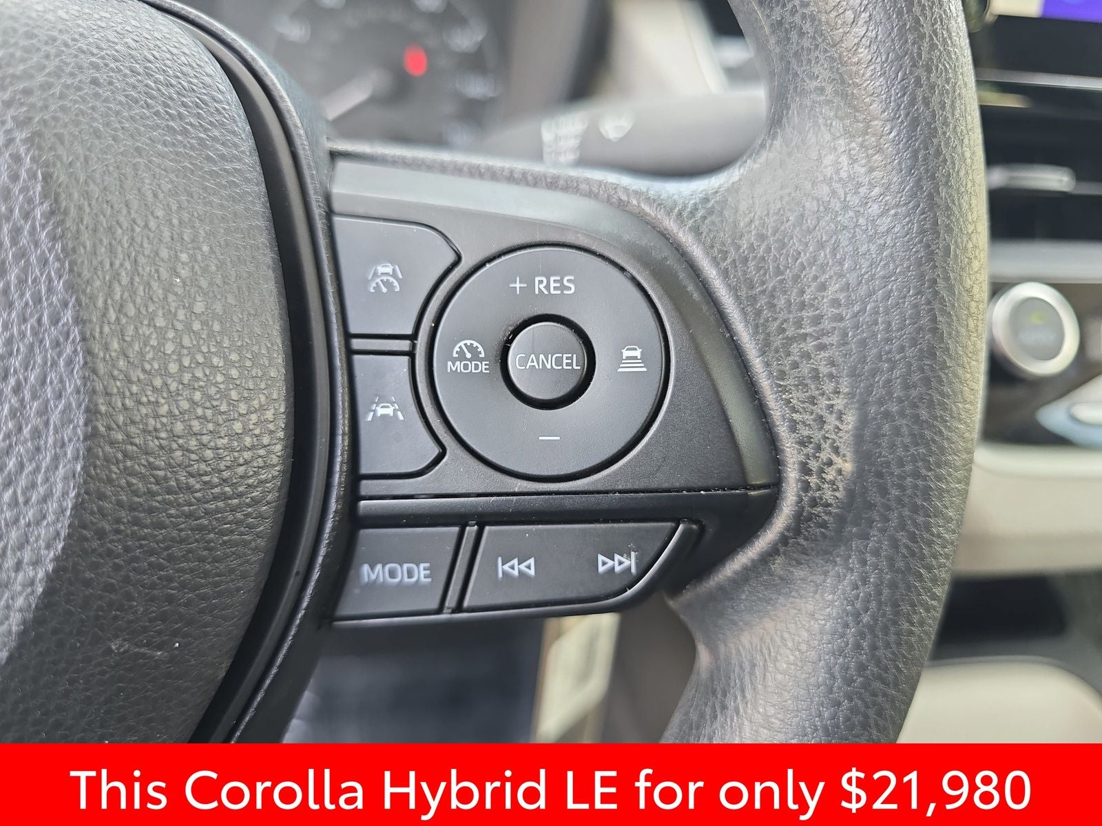 2024 Toyota Corolla Hybrid LE