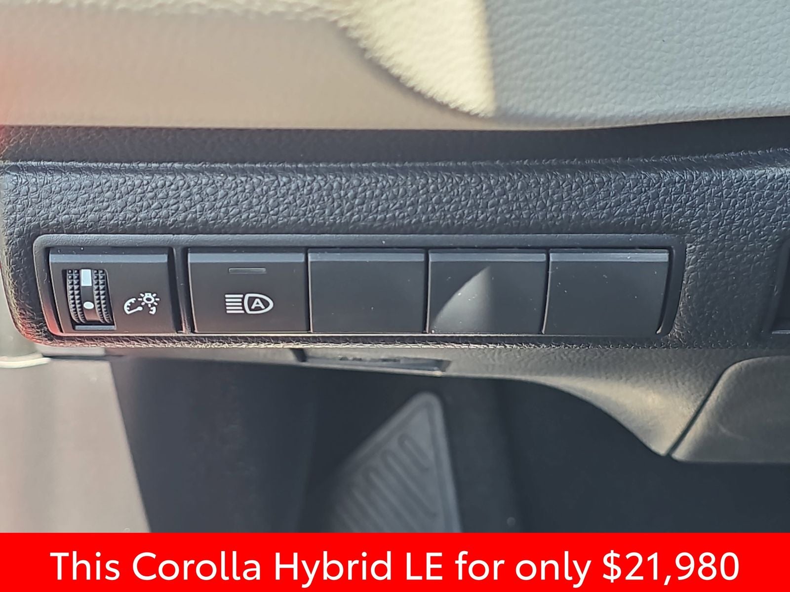 2024 Toyota Corolla Hybrid LE