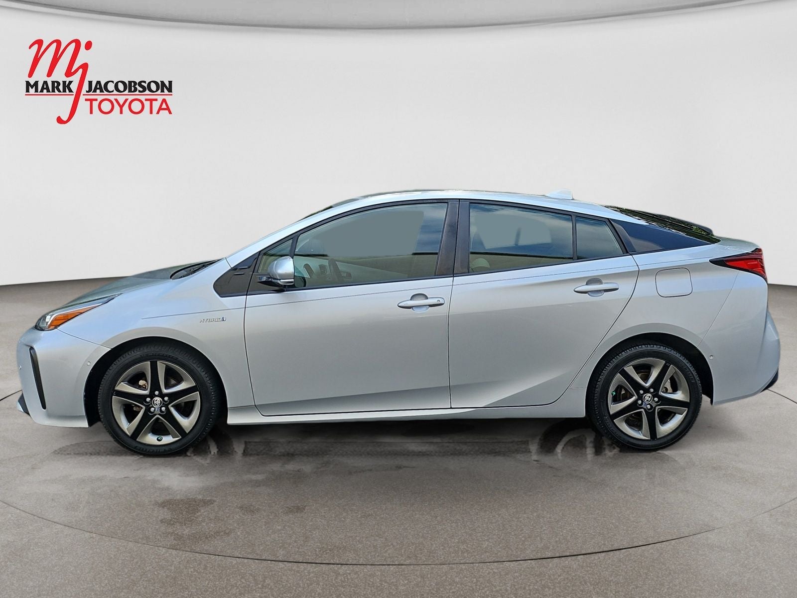 2020 Toyota Prius XLE