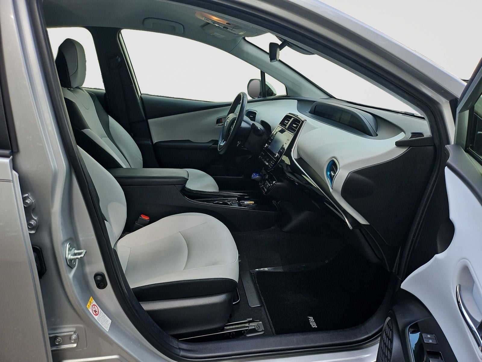 2020 Toyota Prius XLE
