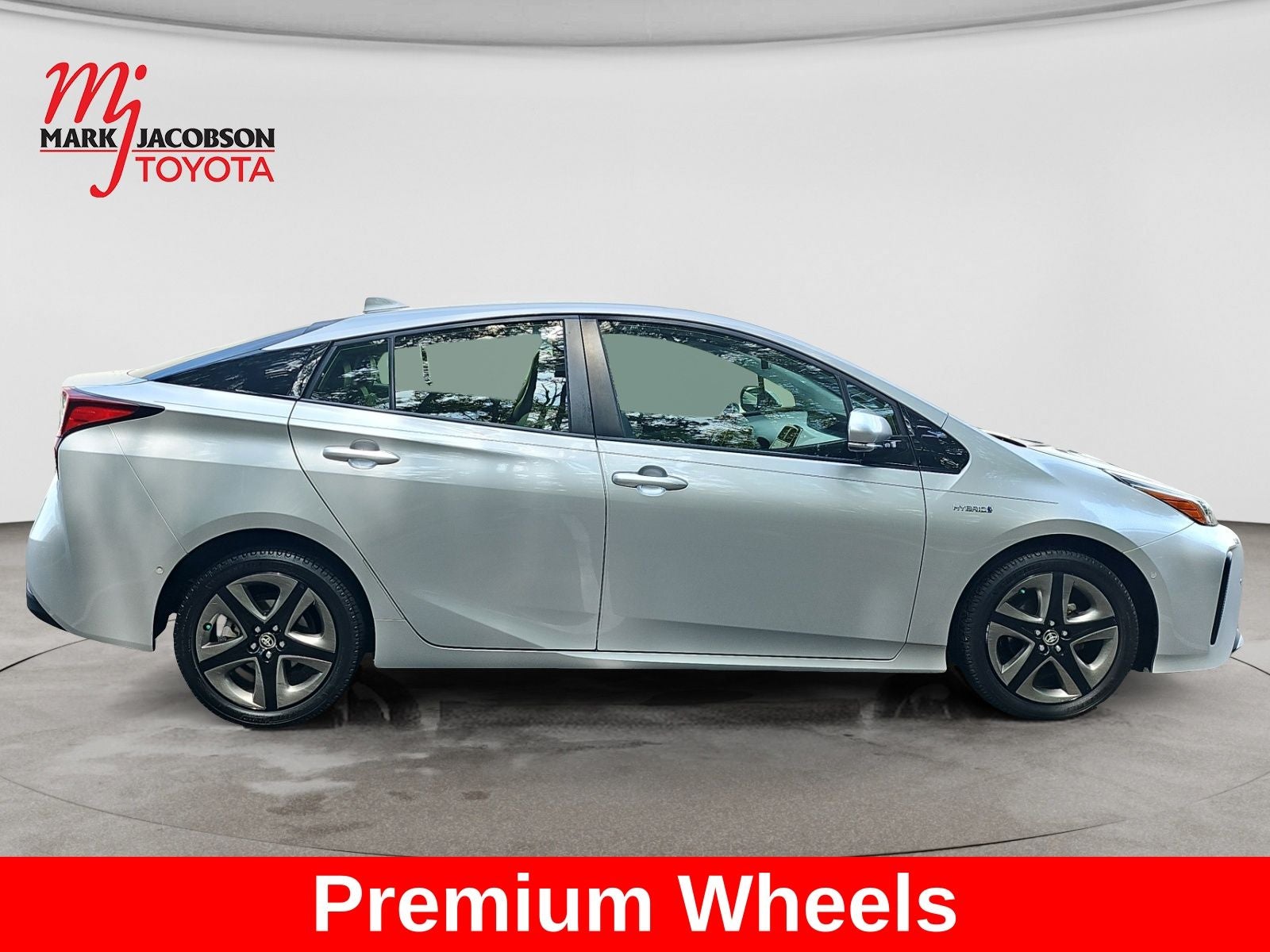 2020 Toyota Prius XLE