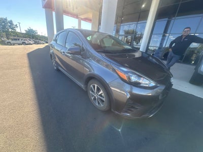 2018 Toyota Prius c Three