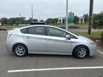 2010 Toyota Prius III
