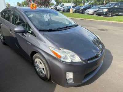 2010 Toyota Prius III