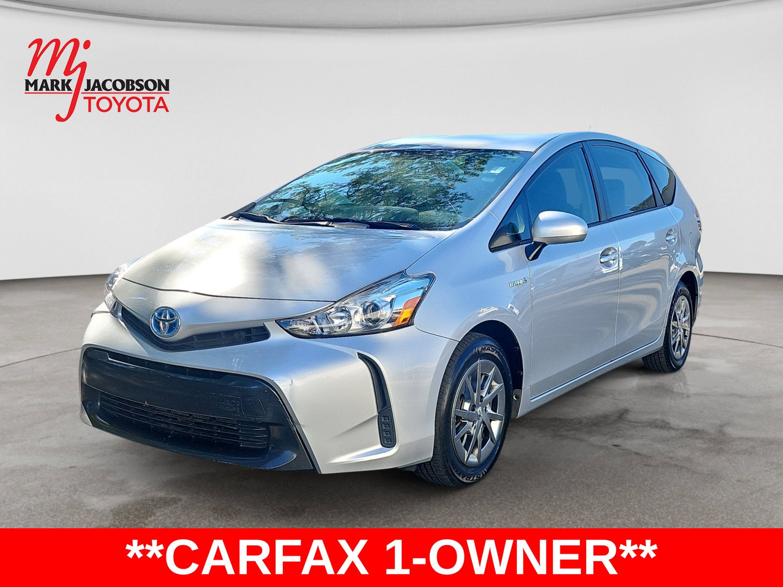 2017 Toyota Prius v Two