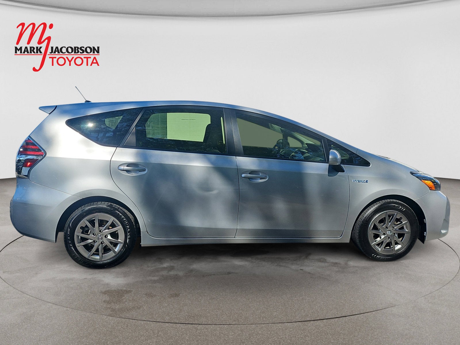 2017 Toyota Prius v Two