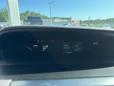 2016 Toyota Prius v Four